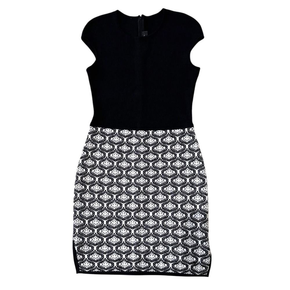 St John Black and White Sheath Dress Size 2 - Picture 4 of 13